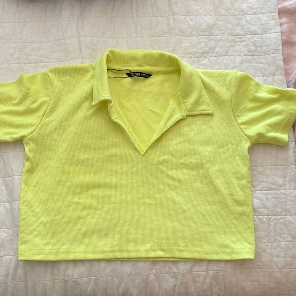 SHEIN collared v neck rib knit tee